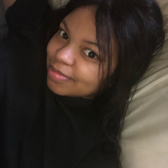 Meet your Posher, Mel - Picture 5 of 6